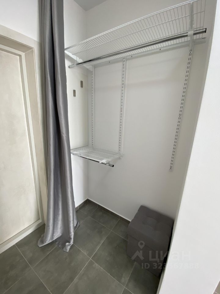 Аренда 1-комн квартиры на вторичном рынке Отрадное пгт, улица Лесная, 19к4