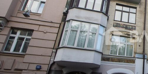 3-комн квартира Староконюшенный переулок, 41С1