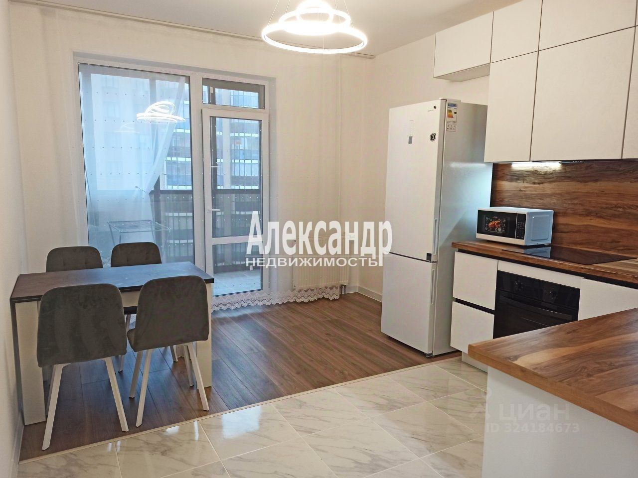 Продажа 2-комн квартиры на вторичном рынке пос. Бугры, аллея Ньютона, 2