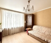 Продать Квартиры вторичка ул Чугунные Ворота  3 1