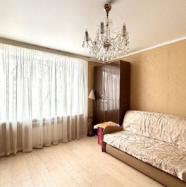 Продажа 1-комн квартиры на вторичном рынке ул Чугунные Ворота,  д. 3,  к. 1