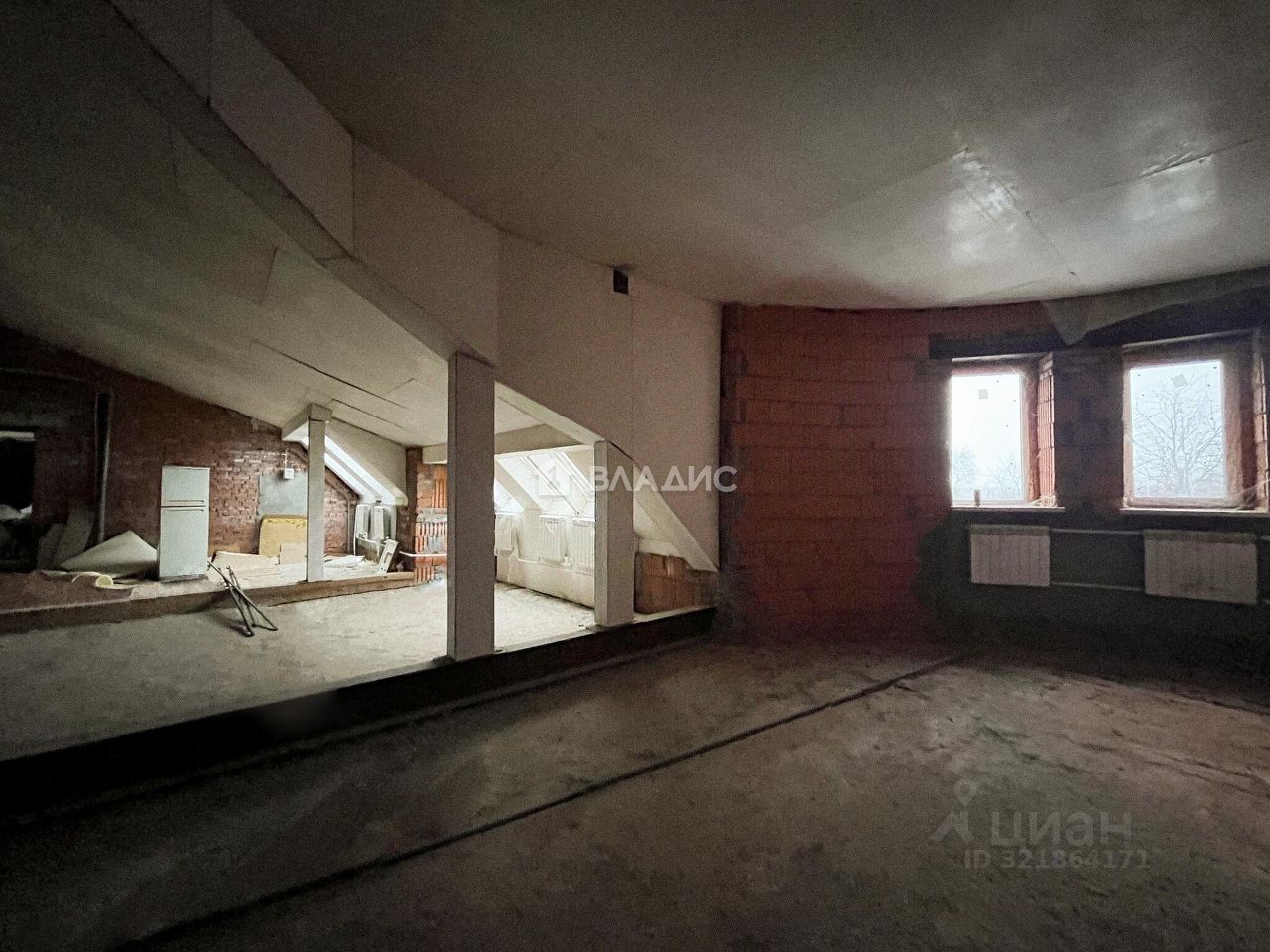 Продажа 3-комн квартиры на вторичном рынке с. Акатьево, улица Юбилейная, 21