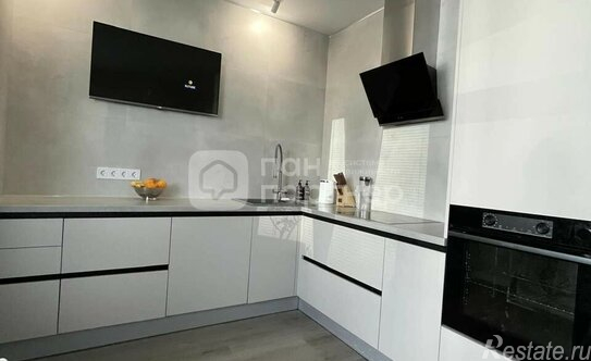 Продажа 2-комн квартиры на вторичном рынке проспект Героев