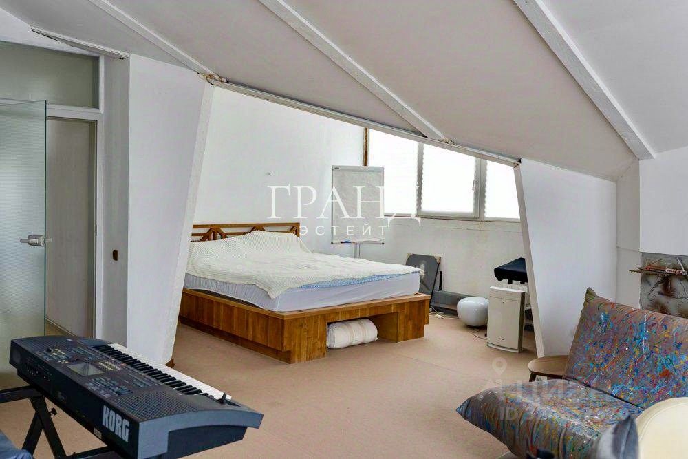 Продажа 3-комн квартиры на вторичном рынке переулок Брюсов, 2/14С4