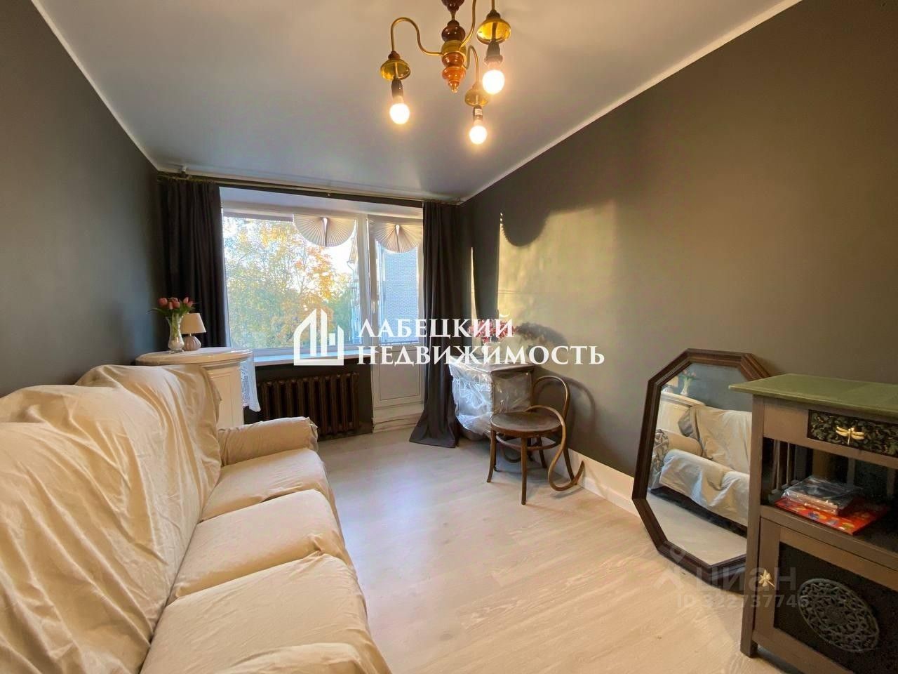 Продажа 3-комн квартиры на вторичном рынке Кронштадт, улица Комсомола, 1