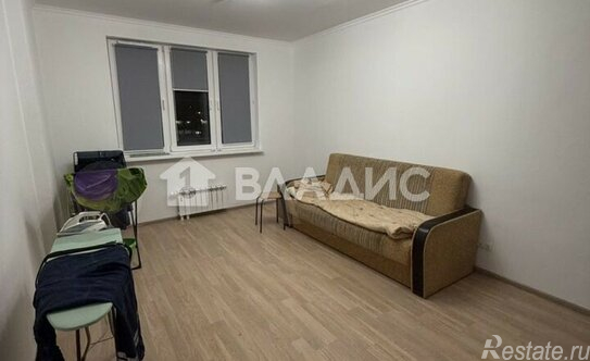 Продажа 3-комн квартиры на вторичном рынке Парковая 9-я ул,  д. 68,  к. 2 стр 2