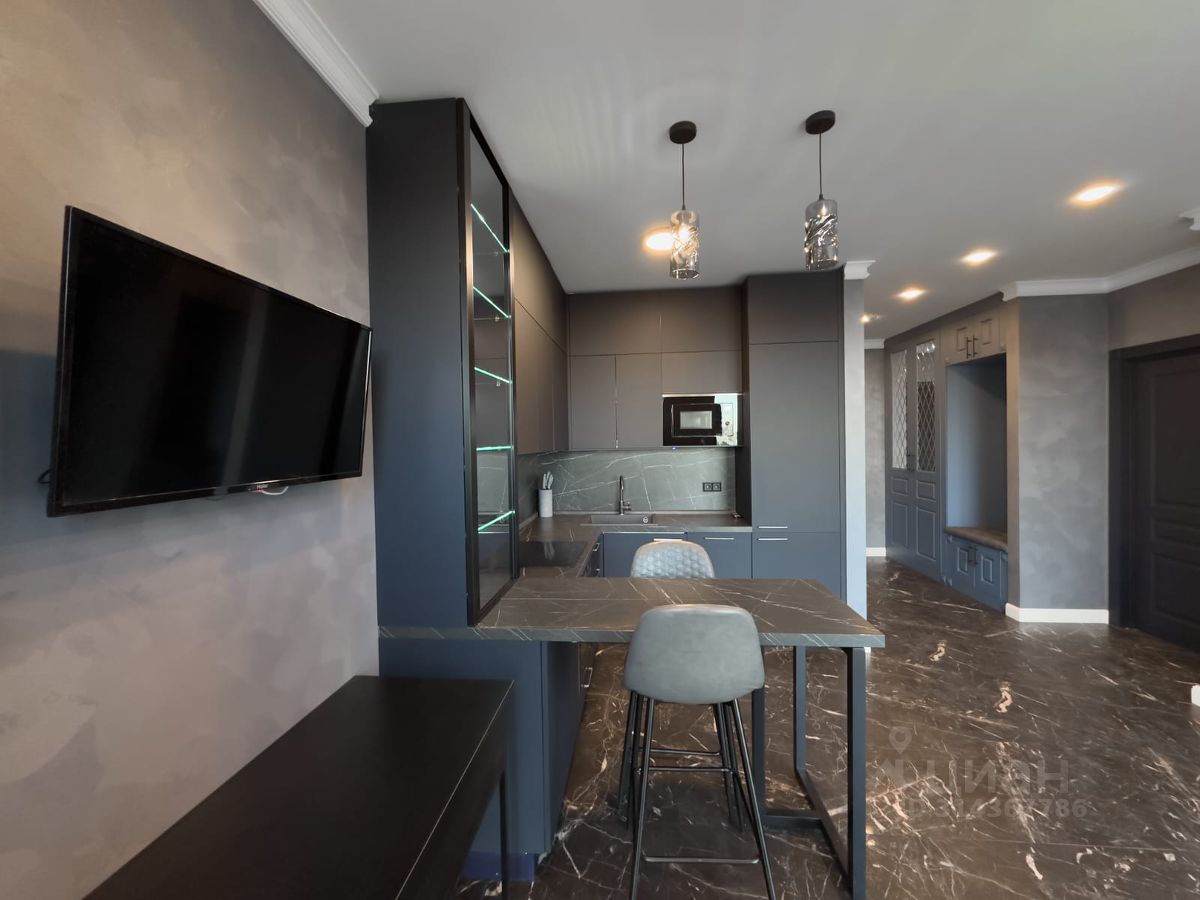 Аренда 2-комн квартиры на вторичном рынке улица Дыбенко, 7/1