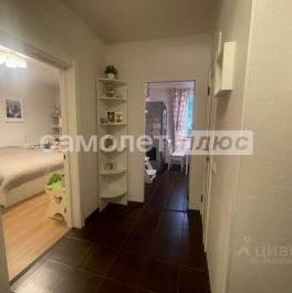 Продажа 1-комн квартиры на вторичном рынке улица Генерала Белобородова,  д. 20 к1