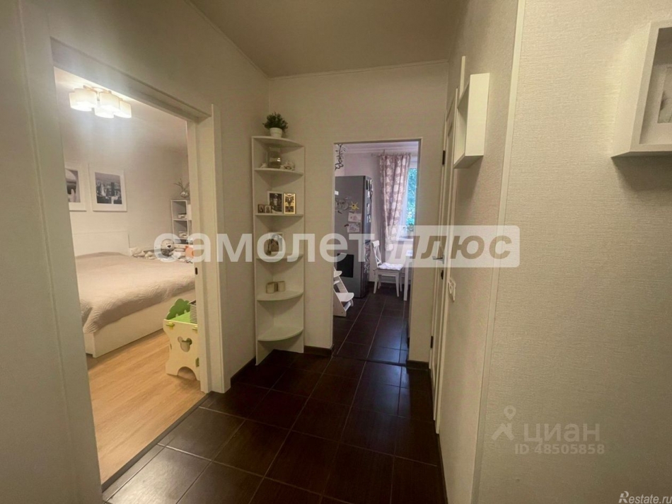 Продажа 1-комн квартиры на вторичном рынке улица Генерала Белобородова,  д. 20 к1