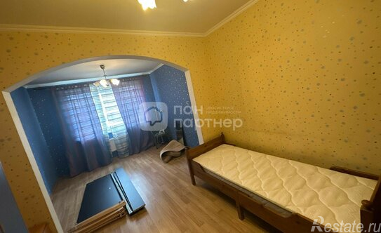 Продажа 1-комн квартиры на вторичном рынке улица Коммуны,  д. 61