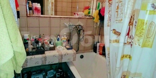 3-комн квартира Ладожская улица,  д. 10