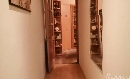 Продажа 3-комн квартиры на вторичном рынке Гатчинская улица,  д. 22