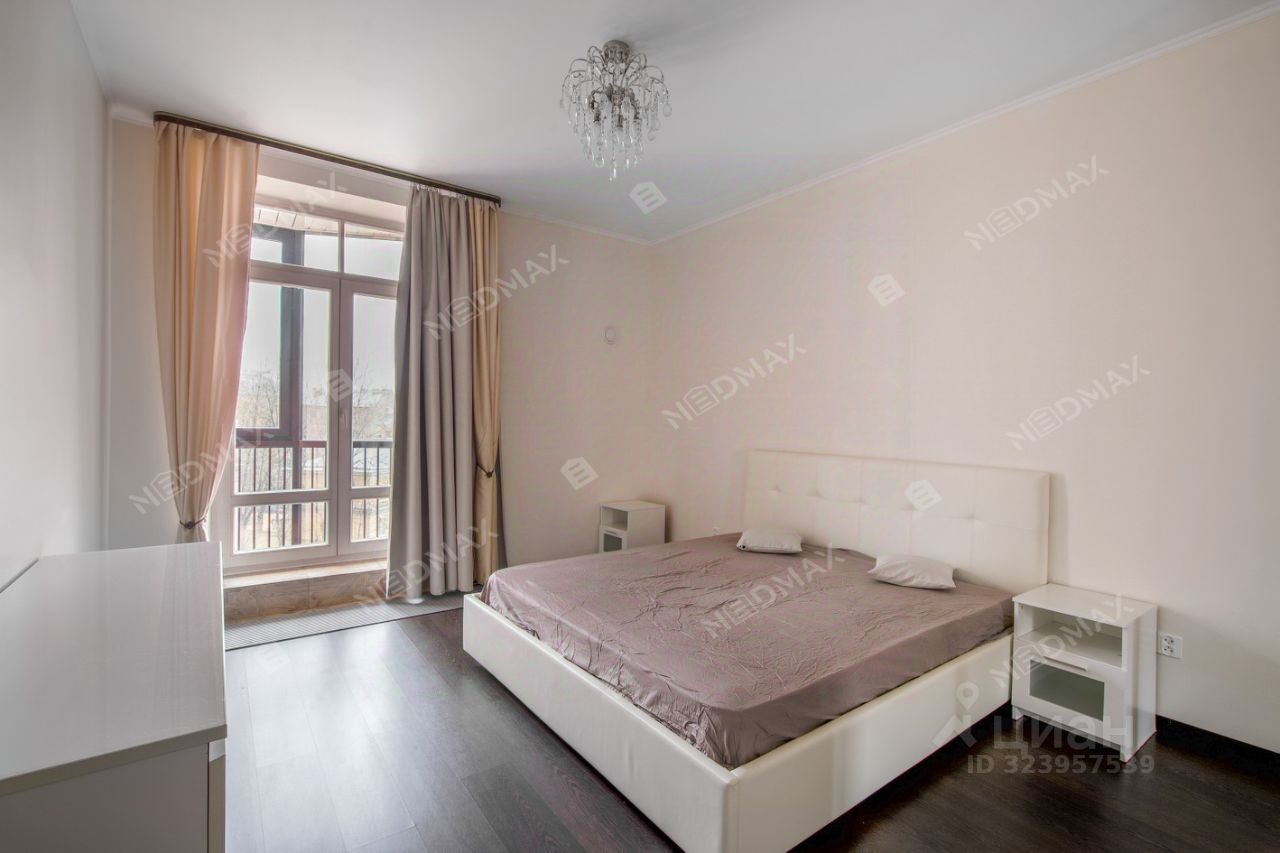 Продажа 2-комн квартиры на вторичном рынке Парадная улица, 3к2