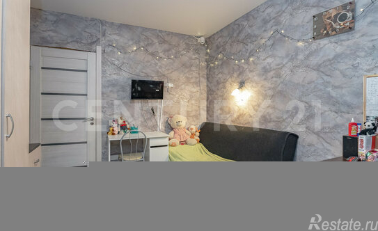 Продажа 3-комн квартиры на вторичном рынке улица Дыбенко,  д. 5 к1