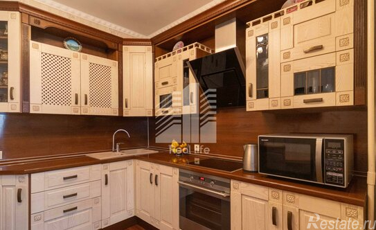 Продажа 2-комн квартиры на вторичном рынке улица Захарьинские Дворики,  д. 3