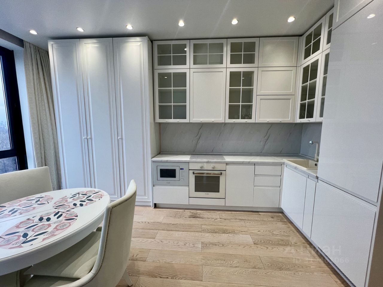 Продажа 2-комн квартиры на вторичном рынке Духовской переулок, 19с2