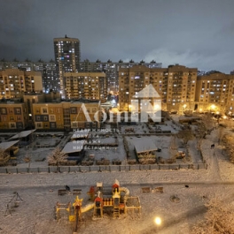 Продажа 3-комн квартиры на вторичном рынке улица Маршала Захарова