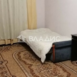 Продажа 2-комн квартиры на вторичном рынке улица Оптиков,  д. 52 к1