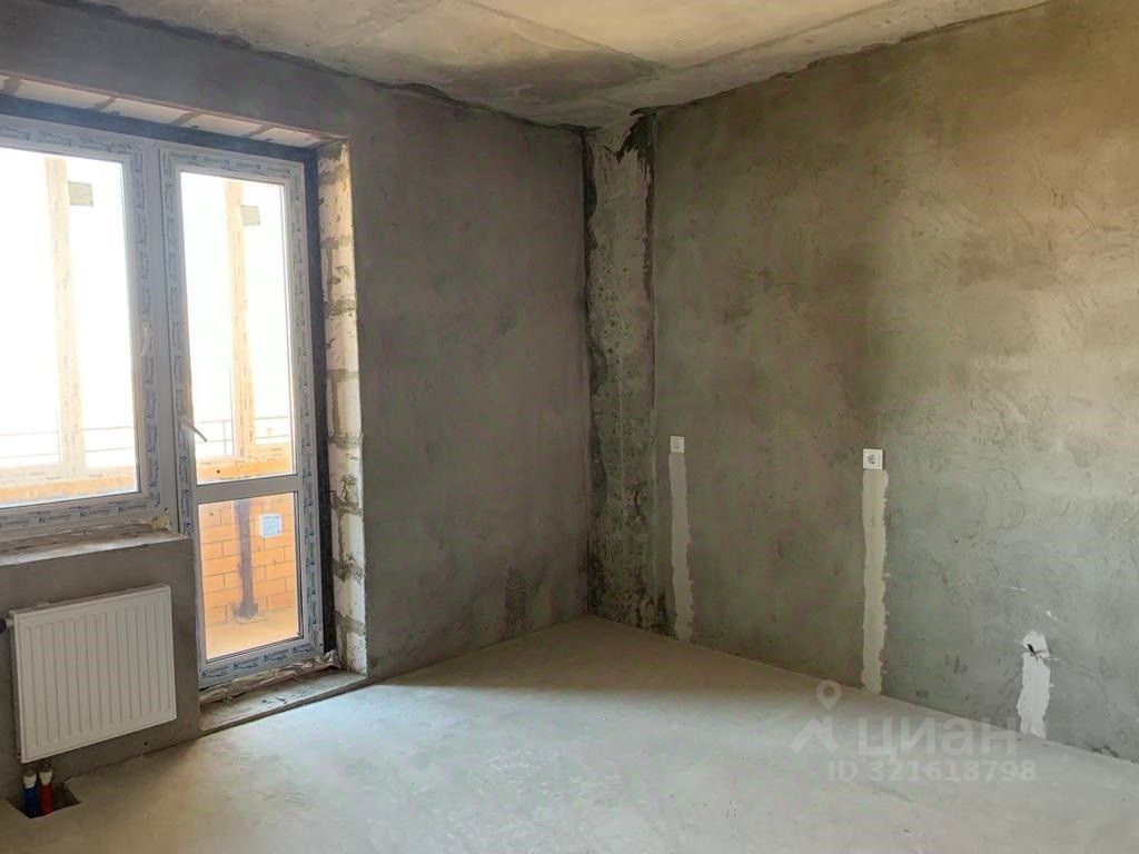 Продажа 3-комн квартиры на вторичном рынке Центральный мкр, улица Кирова, 17к1