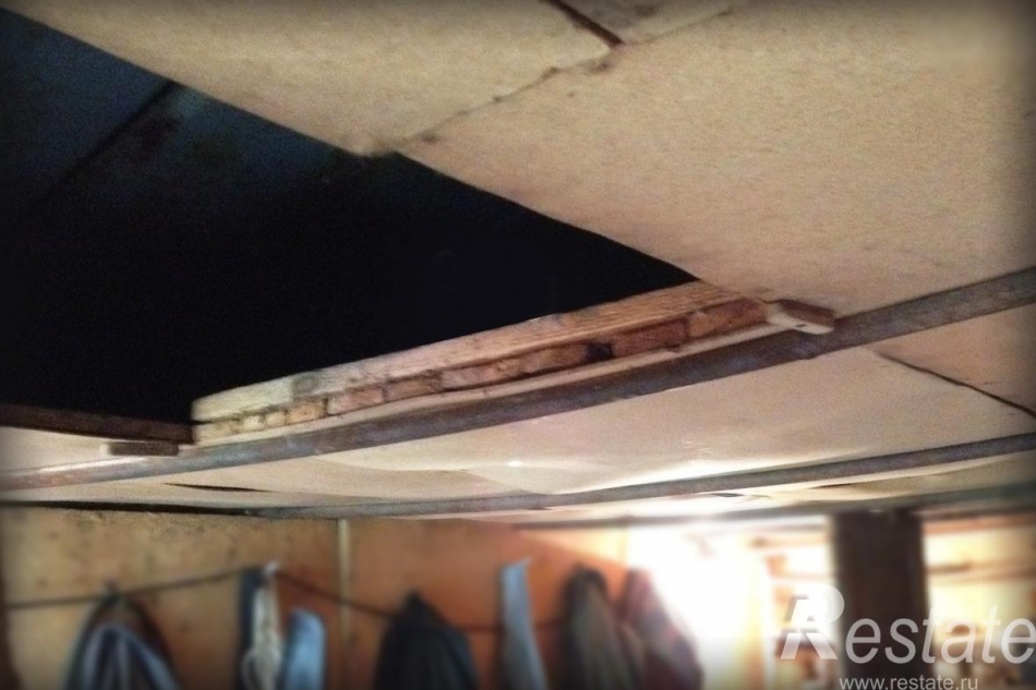 Продажа гаража Жака Дюкло ул ,  д. 22