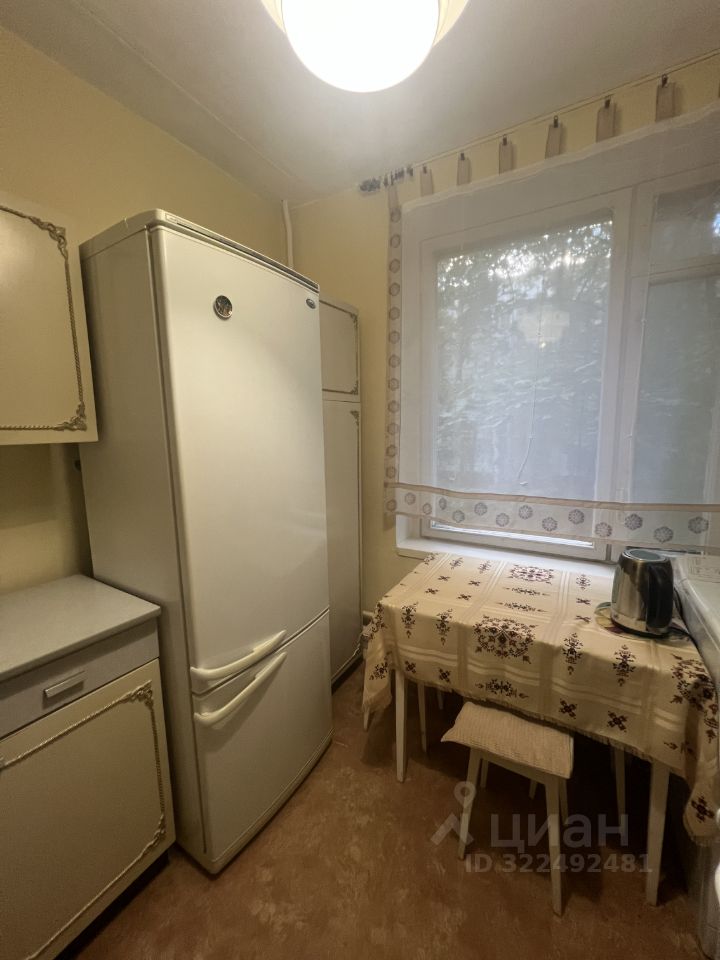 Аренда 2-комн квартиры на вторичном рынке Самаркандский бульвар, 9К3