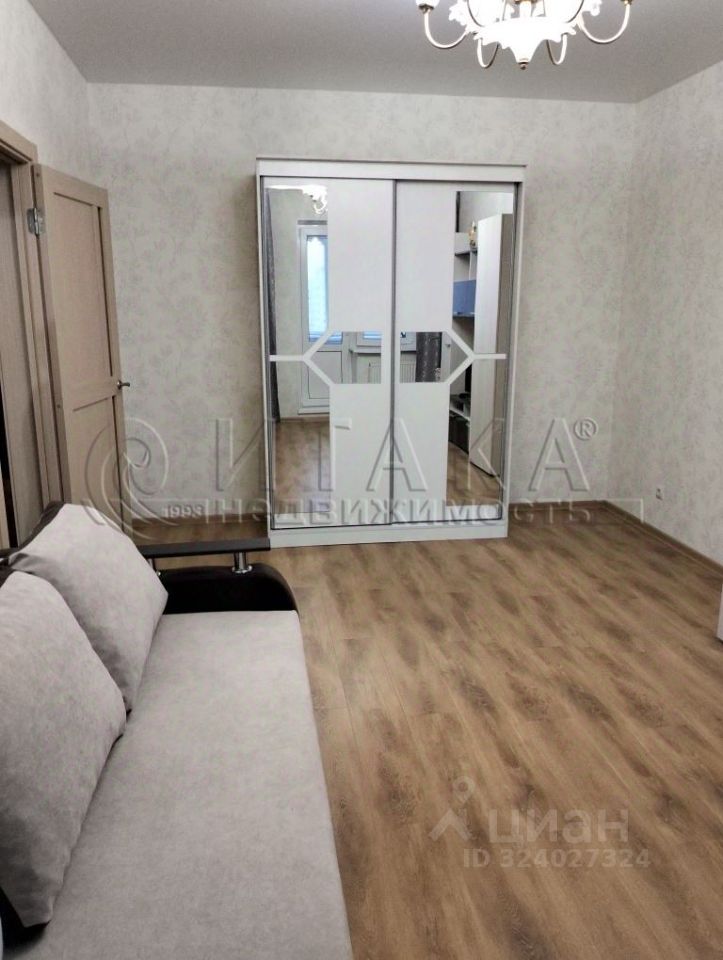 Аренда 1-комн квартиры на вторичном рынке Парашютная улица, 58