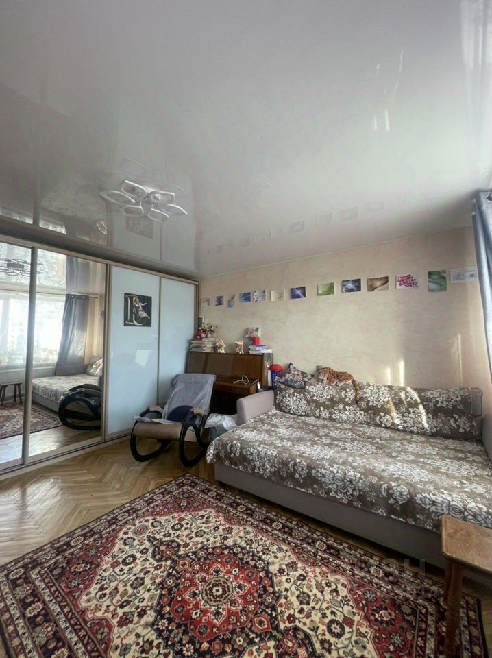 Продажа 3-комн квартиры на вторичном рынке улица Добровольцев, 48К2