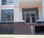 Продать Помещения свободного назначения Въезд на территорию дома   