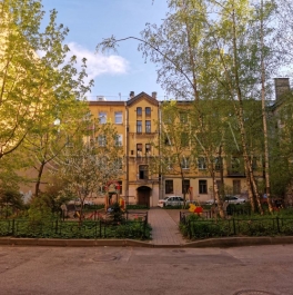 Продажа 2-комн квартиры на вторичном рынке Джамбула,  д. 11