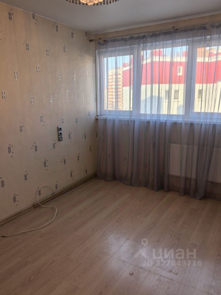 Продажа 3-комн квартиры на вторичном рынке проспект Просвещения, 24/2