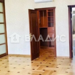 Продажа 4-комн квартиры на вторичном рынке Чапаевский переулок,  д. 3