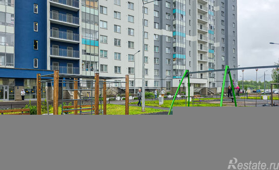 Продажа 3-комн квартиры на вторичном рынке улица Матроса Железняка,  д. 15