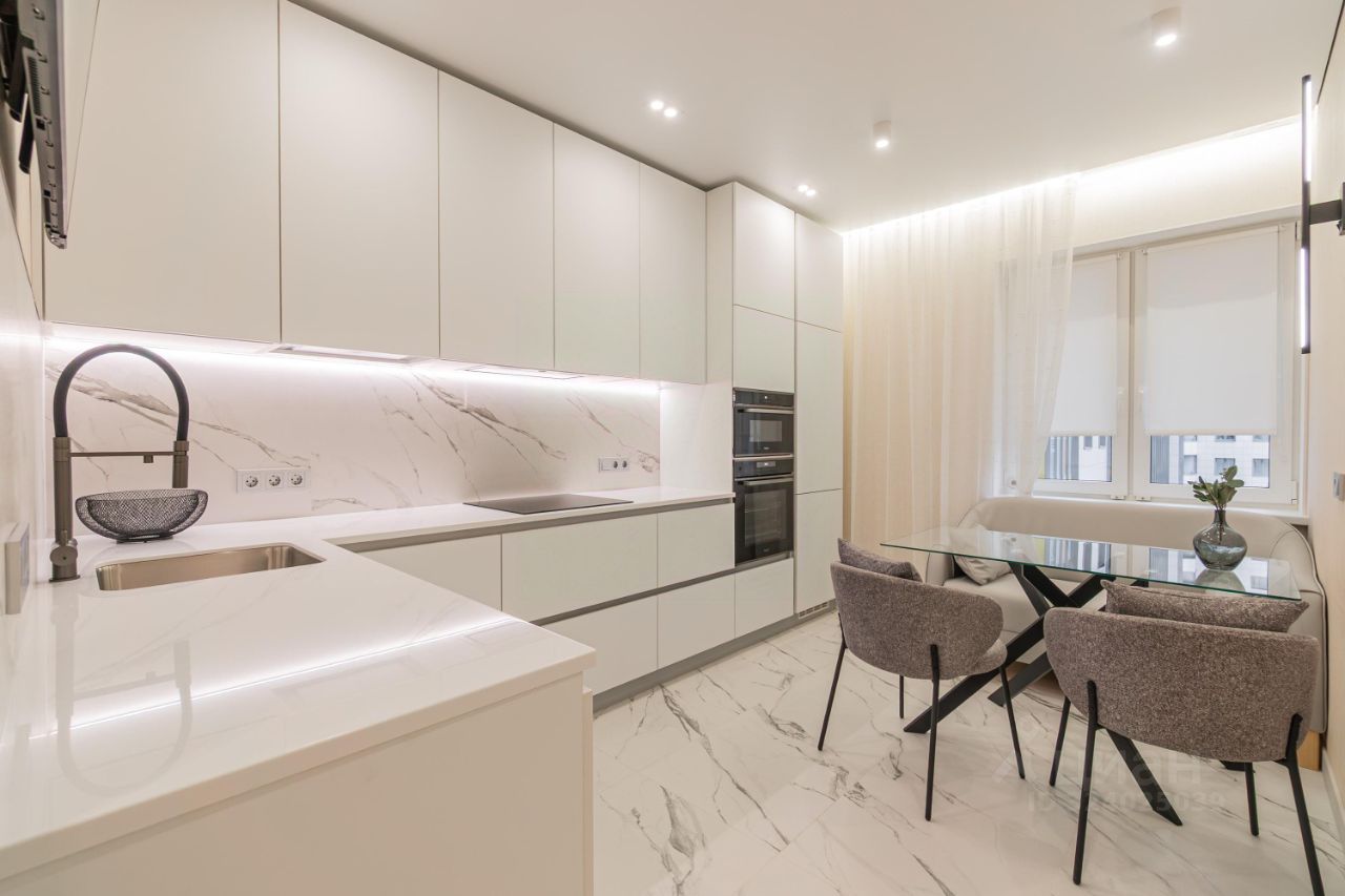 Продажа 2-комн квартиры на вторичном рынке улица Среднерогатская, 13к1