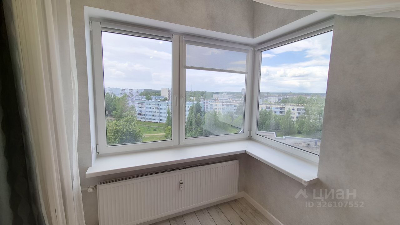 Продажа 1-комн квартиры на вторичном рынке Луга, улица Красной Артиллерии,  д. 38А