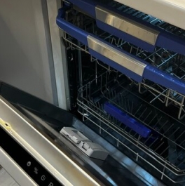 Продажа 2-комн квартиры на вторичном рынке Сельскохозяйственная улица,  д. 37