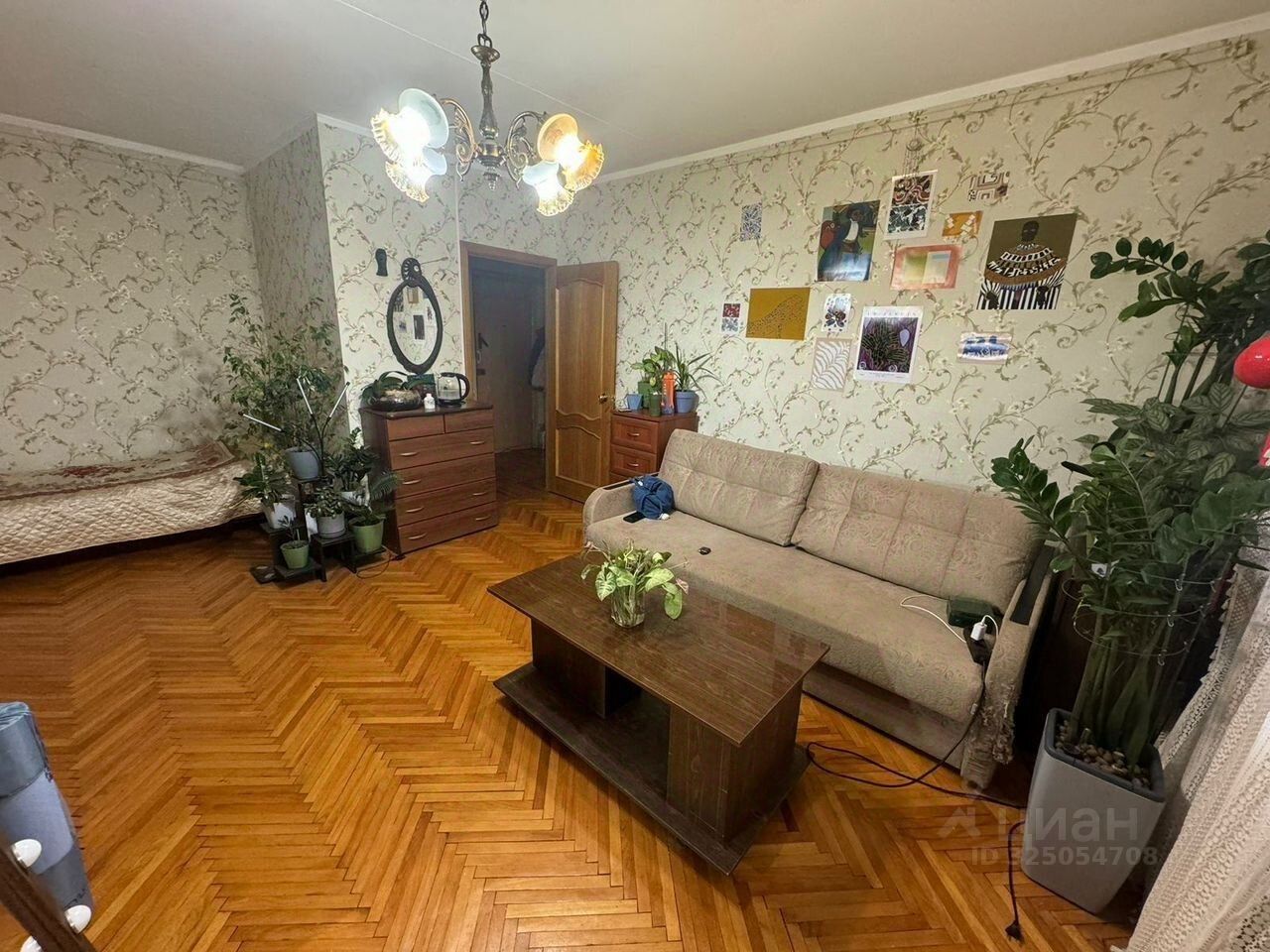 Продажа 1-комн квартиры на вторичном рынке пос. Горки-10, 21