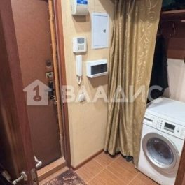 Продажа 1-комн квартиры на вторичном рынке Балаклавский пр-кт,  д. 4 к5