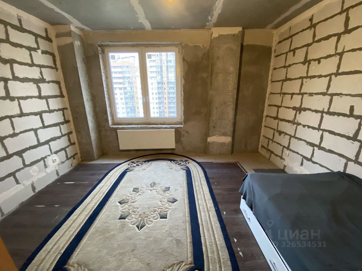 Продажа 3-комн квартиры на вторичном рынке проспект Королева, 63к1