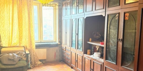 2-комн квартира Стройковская улица,  д. 10