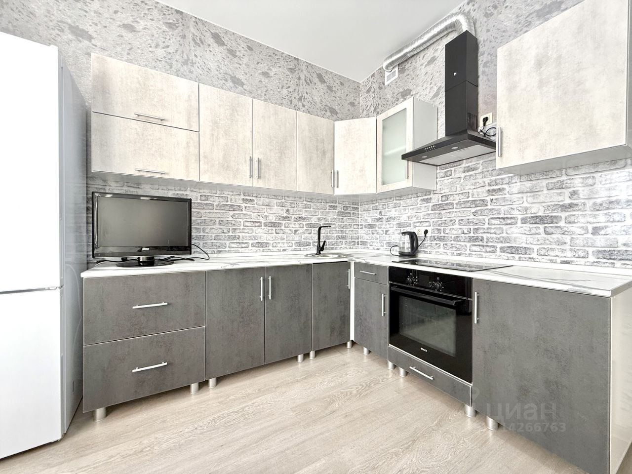 Аренда 1-комн квартиры на вторичном рынке пос. Горки-10, 34