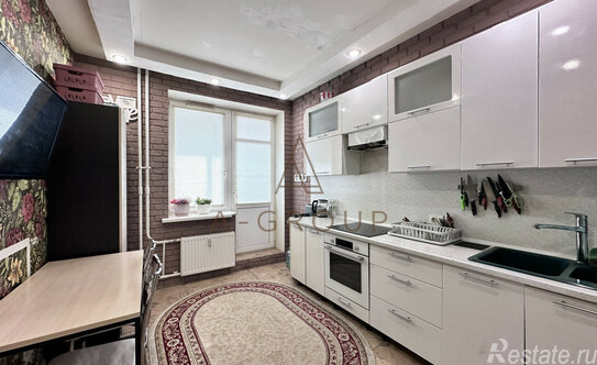 Продажа 1-комн квартиры на вторичном рынке улица Орджоникидзе,  д. 52