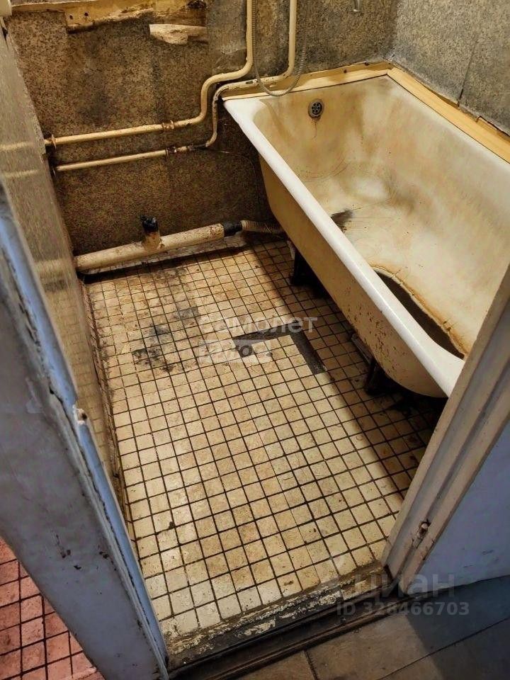 Продажа 3-комн квартиры на вторичном рынке улица Лавочкина, 6К2