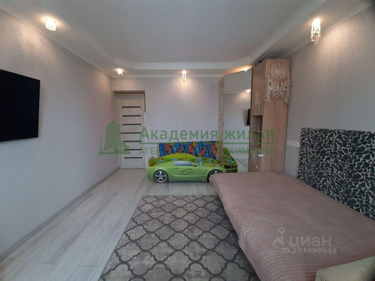 Продажа 3-комн квартиры на вторичном рынке Южный мкр, улица Курыжова, 24