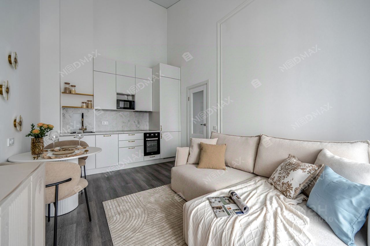 Аренда 1-комн квартиры на вторичном рынке пос. Стрельна, проспект Буденного, 20к1