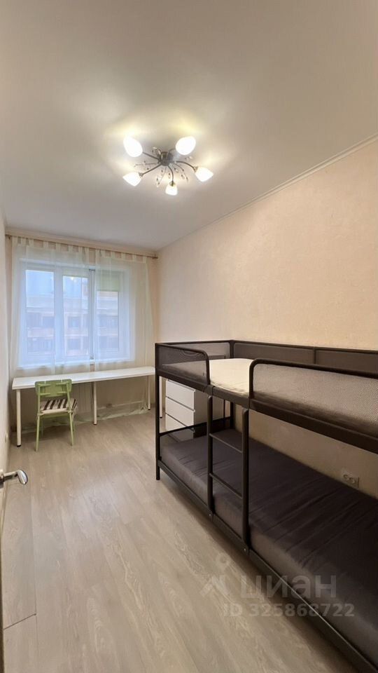 Продажа 2-комн квартиры на вторичном рынке Сходня мкр, Овражная улица, 24к15