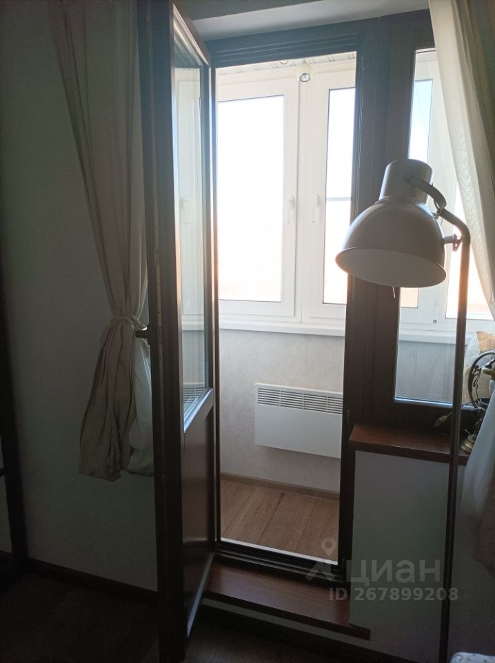 Аренда 4-комн квартиры на вторичном рынке Петрозаводская улица, 3