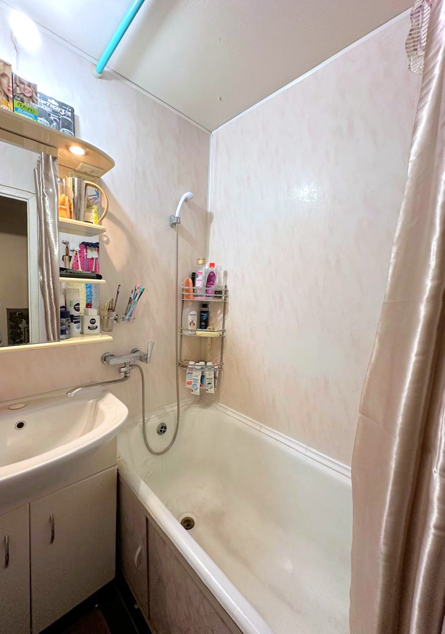 Продажа 2-комн квартиры на вторичном рынке Ясеневая улица,  д. 34