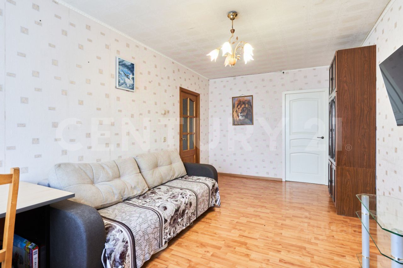Продажа 3-комн квартиры на вторичном рынке д. Кипень, шоссе Ропшинское, 21