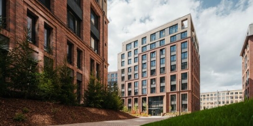 3-комн квартира Малоохтинский проспект,  д. 68