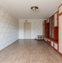 Продажа 3-комн квартиры на вторичном рынке улица Кораблестроителей,  д. 12 к2